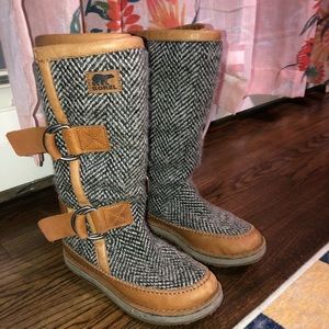 SOREL WINTER BOOTS